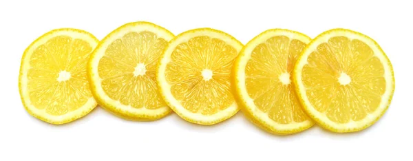 Citronové kroužky ovoce izolované na bílém pozadí. Perfektně retouc — Stock fotografie