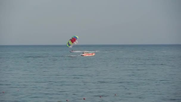 Paracadutista Decollo Una Barca Vacanza Sul Mar Nero Russia — Video Stock