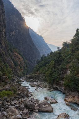 marsyangdi Nehri annapurna devre üzerinde