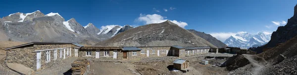 Campamento base Thorong La pass en Nepal — Foto de Stock