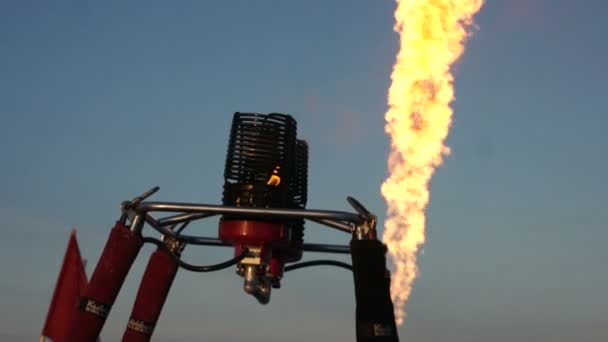 Imagen del montaje de globo de aire caliente — Vídeos de Stock