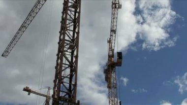 çalışma inşaat vinç.