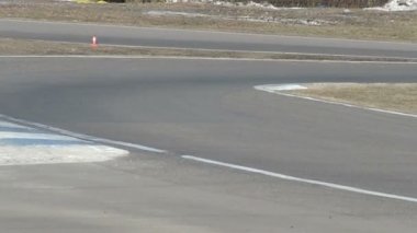 yarış çevirmek kartings ile