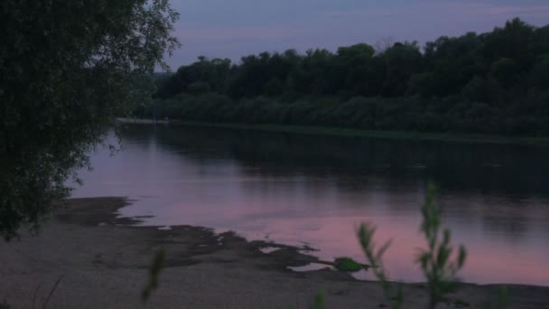 Захід сонця над Російська річка — стокове відео