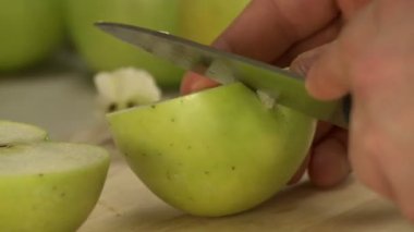 Kesme elma ahşap tahta mutfak, yemek