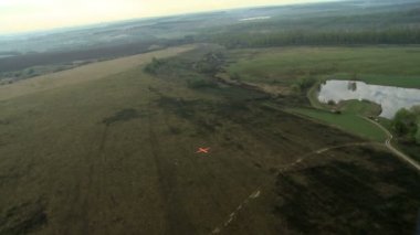 Göl ve alan iyi havadan görünümü