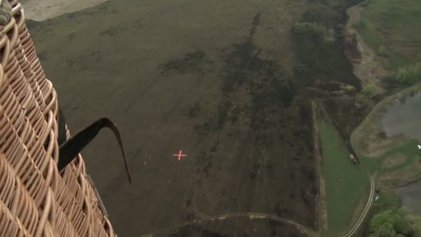 マーク空撮を着陸のポイントと広大なフィールド — ストック動画