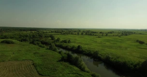 Widok z lotu ptaka rosyjski krajobraz sunny — Wideo stockowe