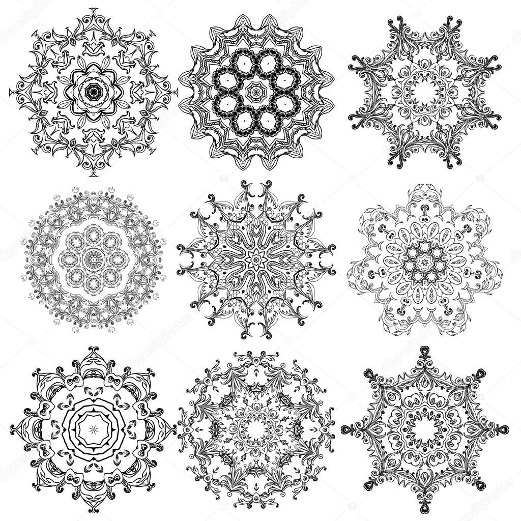 Set of round lace pattern
