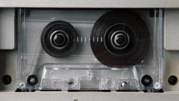 Audio cassette spelen. Naadloze looping. Bevat alpha mat. — Stockvideo