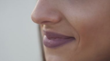 Kadının kahverengi gözleri Close-Up.