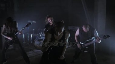 gerçek rock grubu filme müzik klip görüntüleri.