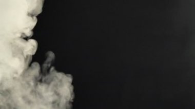 duman, buhar, sis - siyah arkaplanda gerçekçi duman bulutu