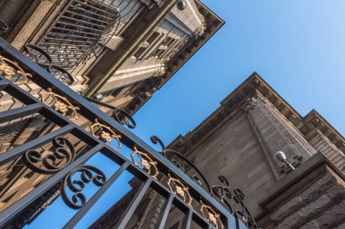 vintage binaların düşük açılı görünüş 