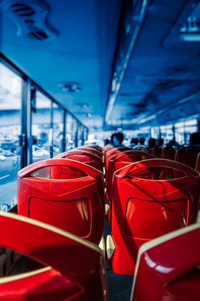 Närbild av tomma platser i bussen — Stockfoto
