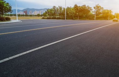 Shanghai Şehir Meydanı boş yol.