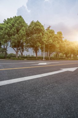Shanghai Şehir Meydanı boş yol.