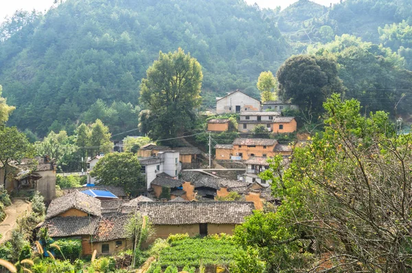 Farmhouses in ancient village in China. — Stock Photo, Image