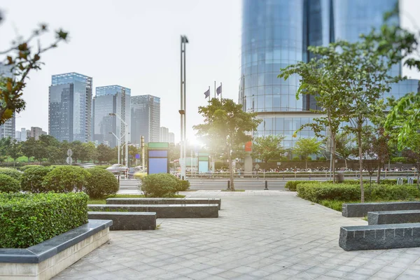 Piazza della città nel quartiere finanziario della città in Cina . — Foto Stock
