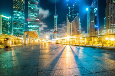 modern binanın Shanghai içinde boş tuğla zemin açık.