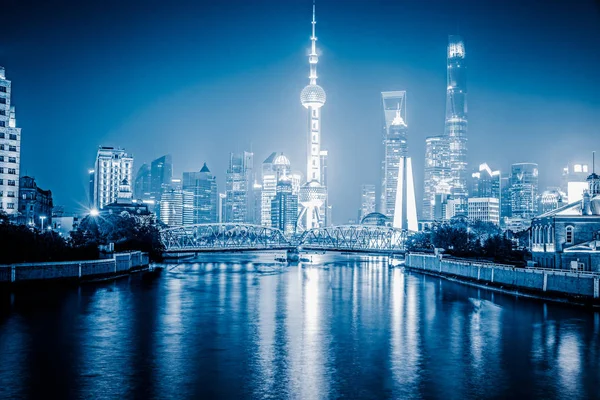 Shanghai Skyline at Night in China. — Stok Foto