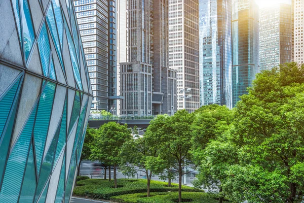 Şangay'daki Modern ofis binaları closeup. — Stok fotoğraf