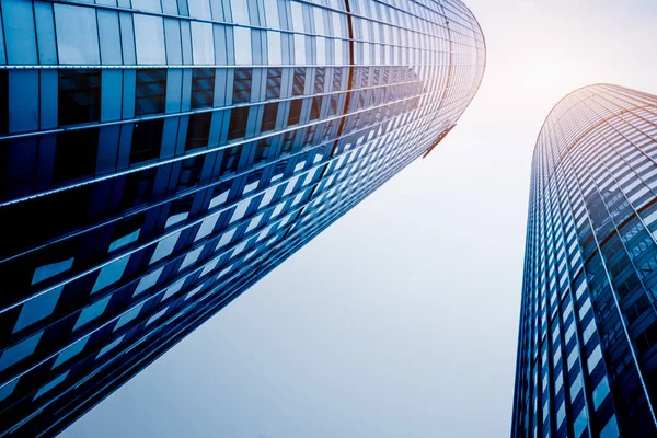 Low angle view of skyscrapers in Hong Kong — Stock Photo, Image