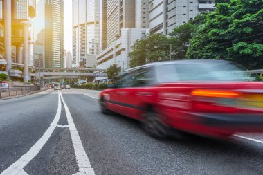 hong kong şehir merkezinde trafik