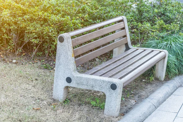 Banco en un parque — Foto de Stock