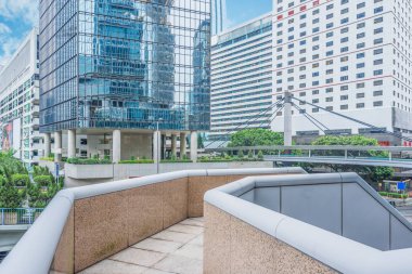 Merdiven önde gelen doğru modern binalar Shenzhen 