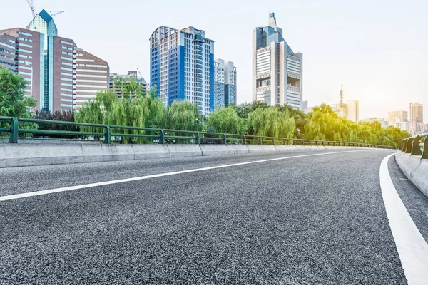 上海の都心部の高速道路 — ストック写真