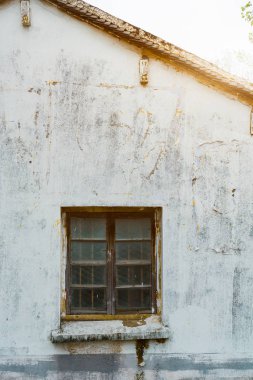 Yıkıldı House, portre