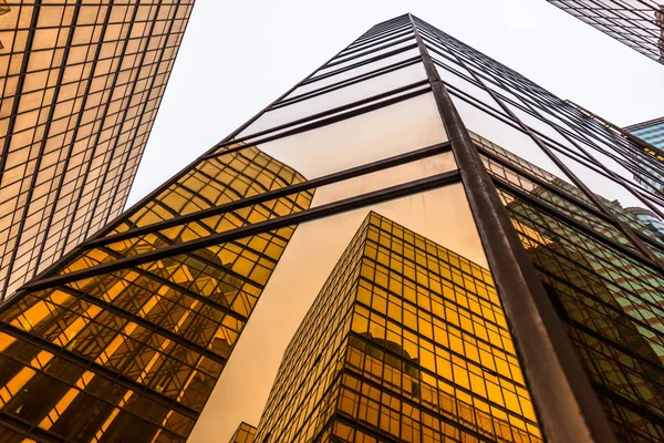 Low angle view of skyscrapers — Stock Photo, Image