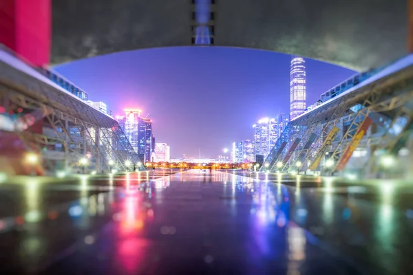 Gatan via modern arkitektur i Hong Kong — Stockfoto