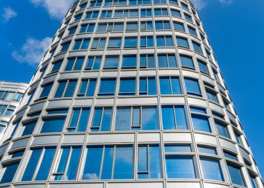 Yukarı seyir gökdelenler manzarası Şanghay'ile