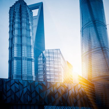 Yukarı seyir gökdelenler manzarası Şanghay'ile 