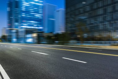 Shenzhen şehir merkezinde trafik yol