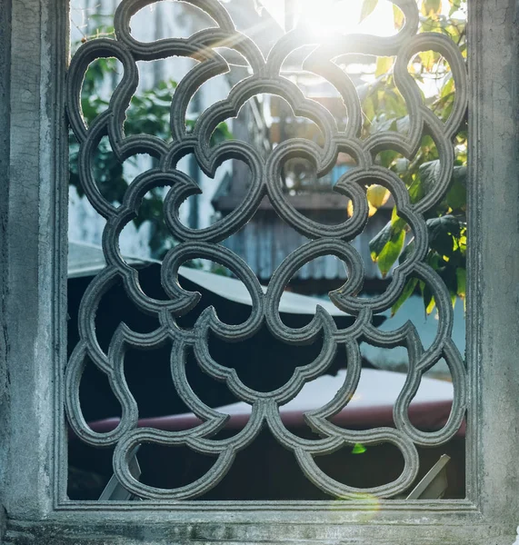 中国园林传统砖窗口 — 图库照片