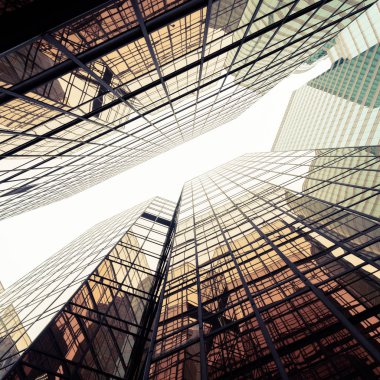 Düşük açılı bir açıdan gökdelenler