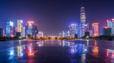 Işıklı finans merkezi Hong Kong,