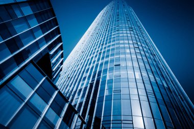 Düşük açılı bir açıdan gökdelenler 