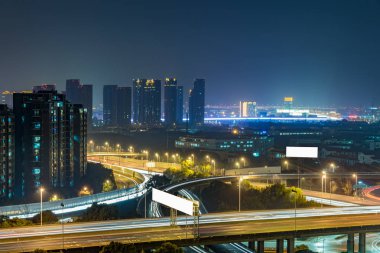 Geceleri hava Suzhou görünümü Üstgeçit