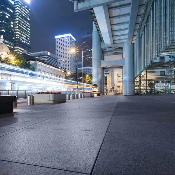 Praça da cidade no distrito financeiro — Fotografia de Stock