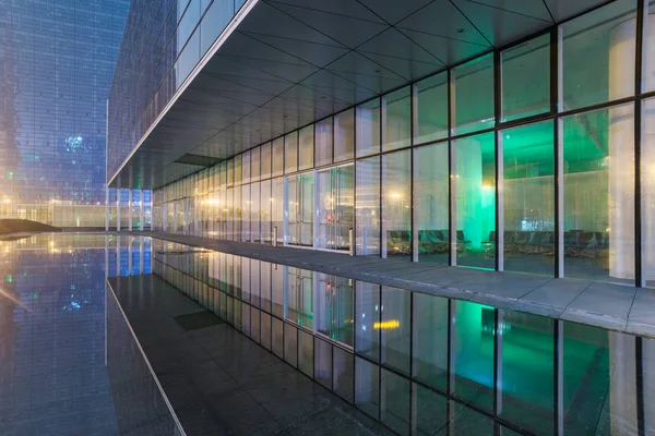 Cam Bina dış görünümünü perspektif — Stok fotoğraf