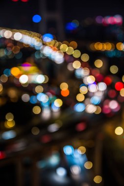 Üstgeçit kentsel trafik yollarının havai görünümü