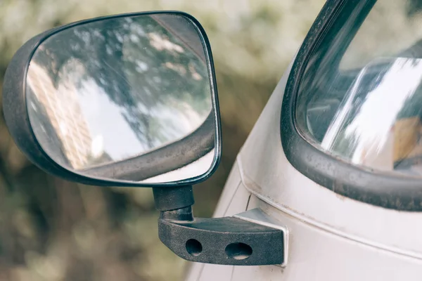 Reflection Of Car In Rear View Mirror — Stock Photo, Image