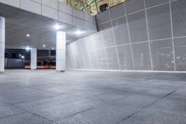 Finans bölgesinde şehir meydanı