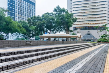 Finans bölgesinde şehir meydanı