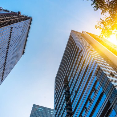 Gökdelenlerin düşük açılı görüntüsü