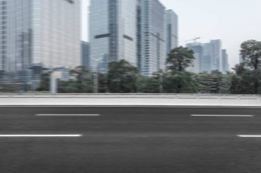 Boş şehir sokak kavşak